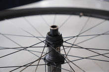 Load image into Gallery viewer, Novatec Thirty Disc SL wheel + Conti tyre
