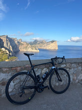 Load image into Gallery viewer, Giant TCR Seatpost Carbon Repair
